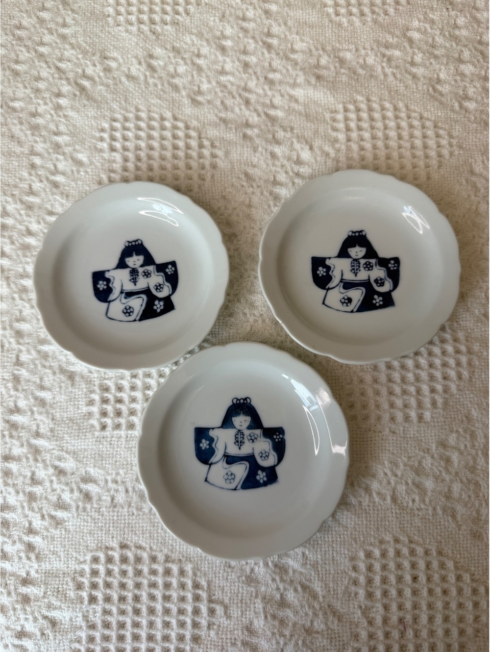 Set of 3 butter pats/small plates with Japanese art
